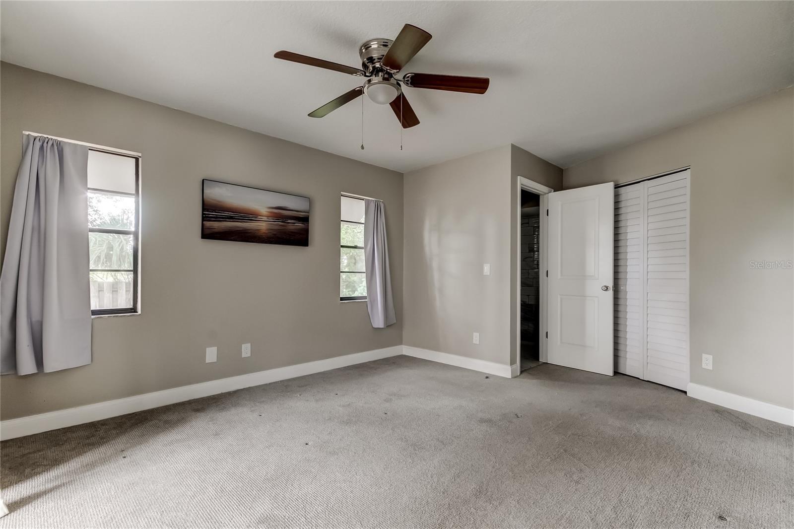 primary bedroom with en suite bath