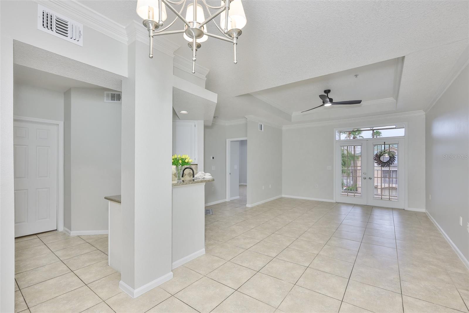 Dining / Living Room