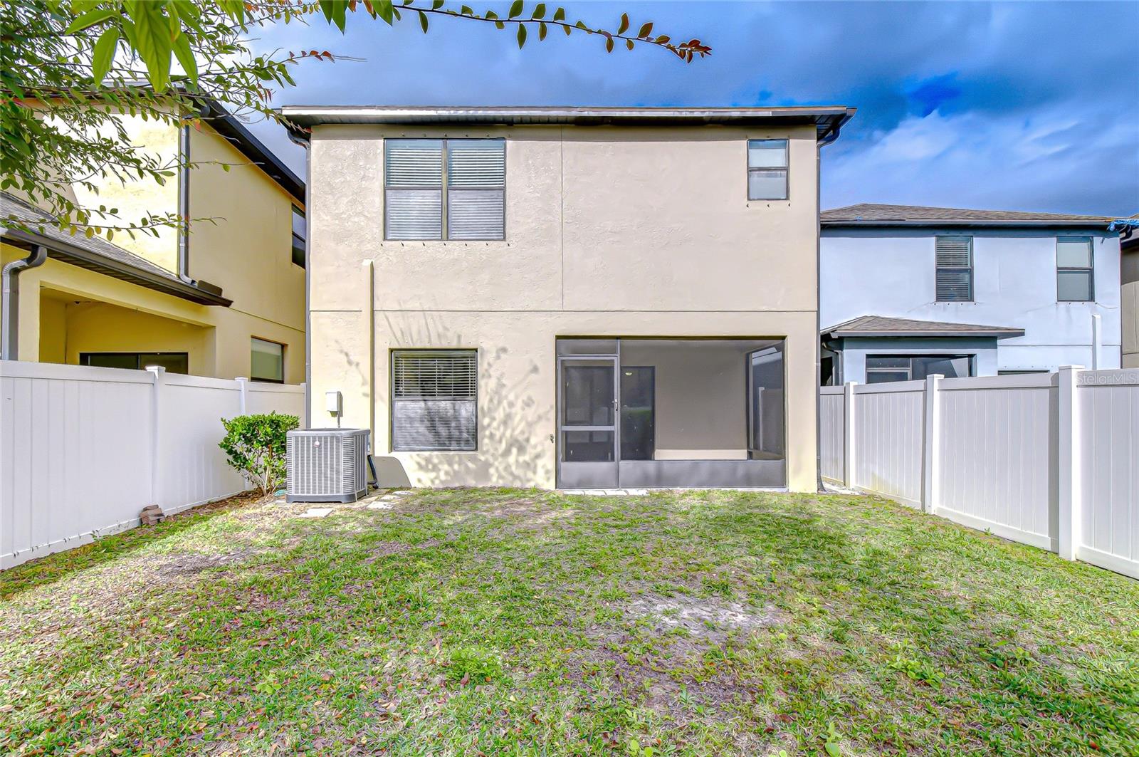 Great space to enjoy the outdoors!