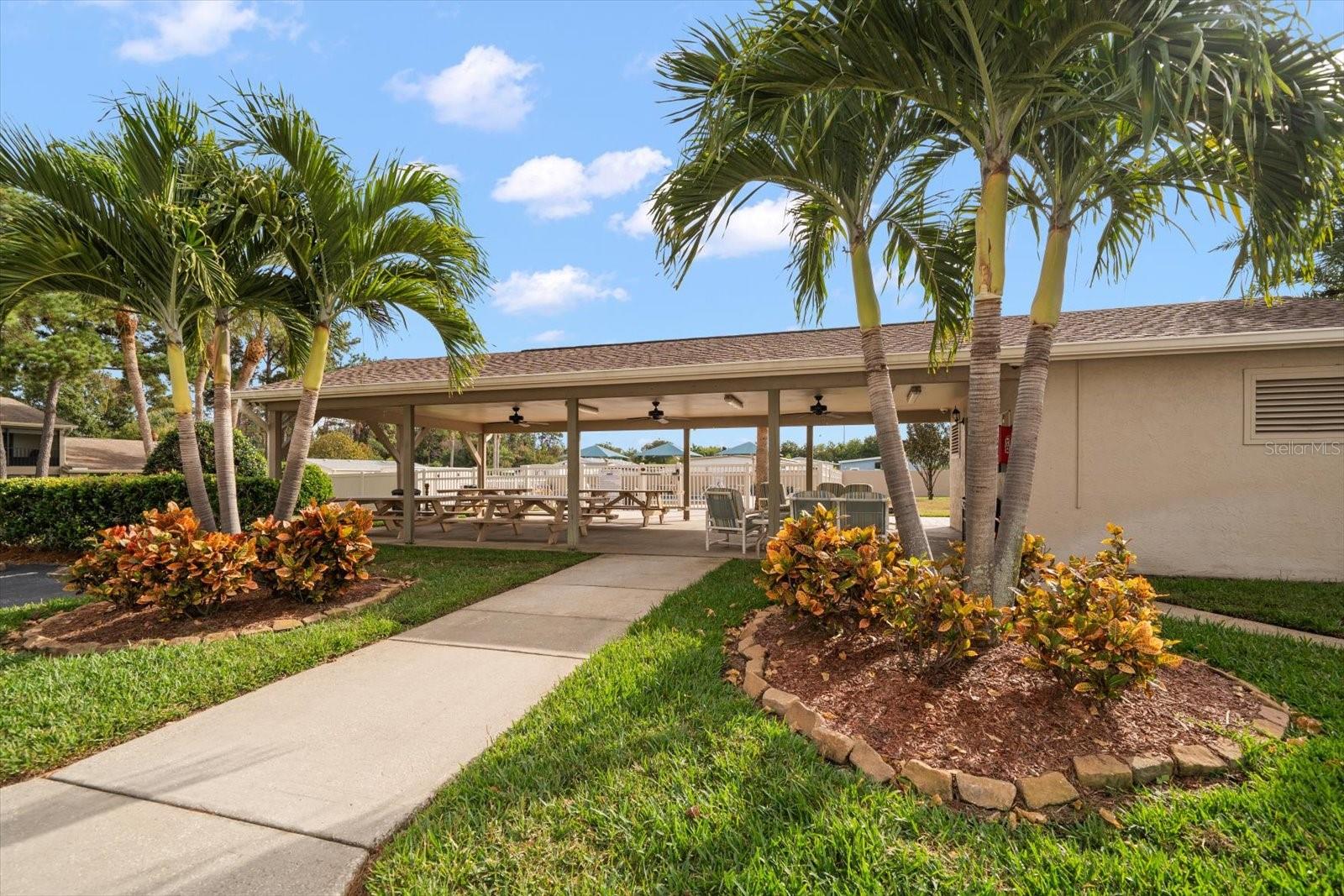 The grounds of the Coastal Ridge community are impeccable.