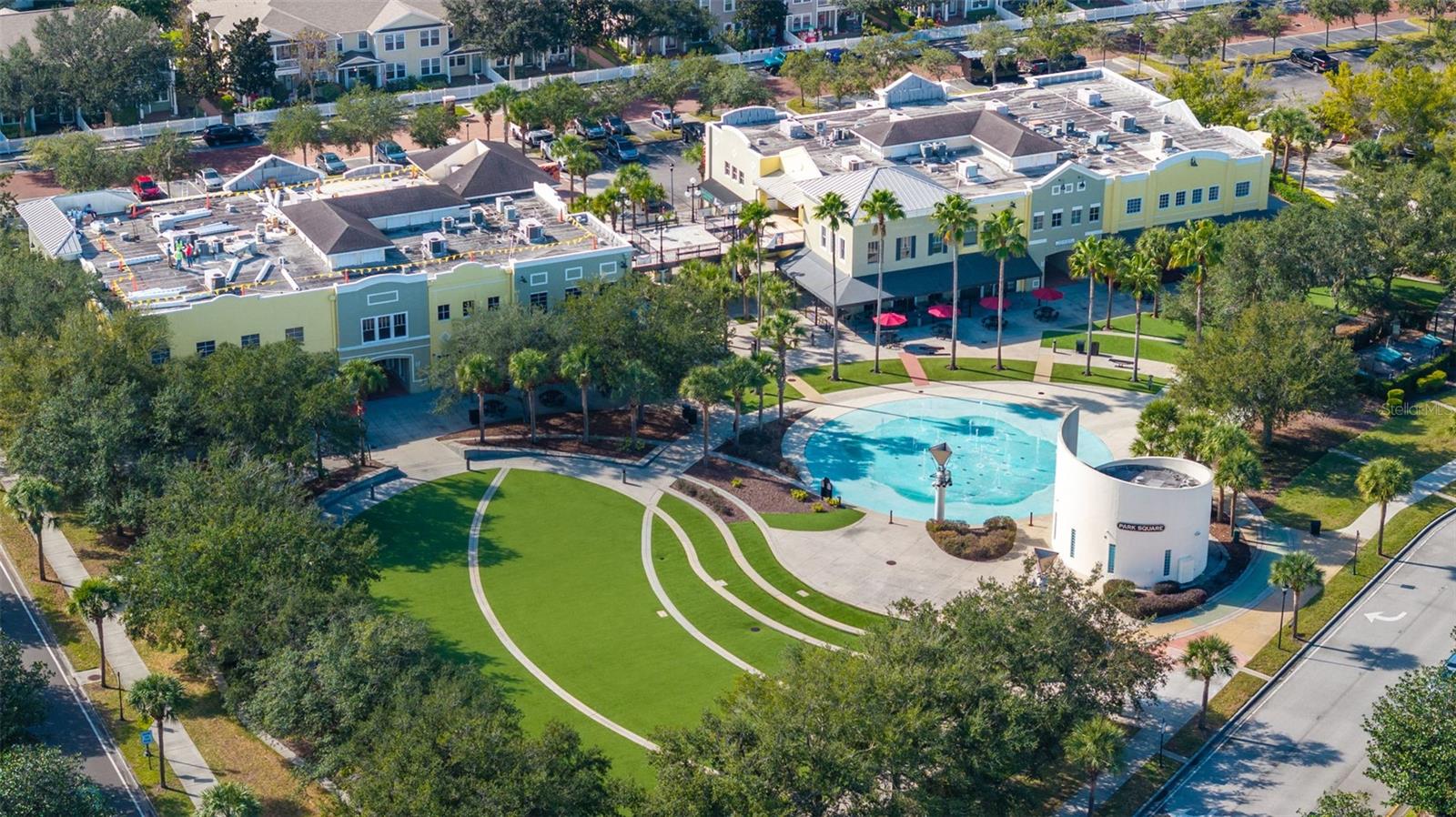 Park Square with splashpad