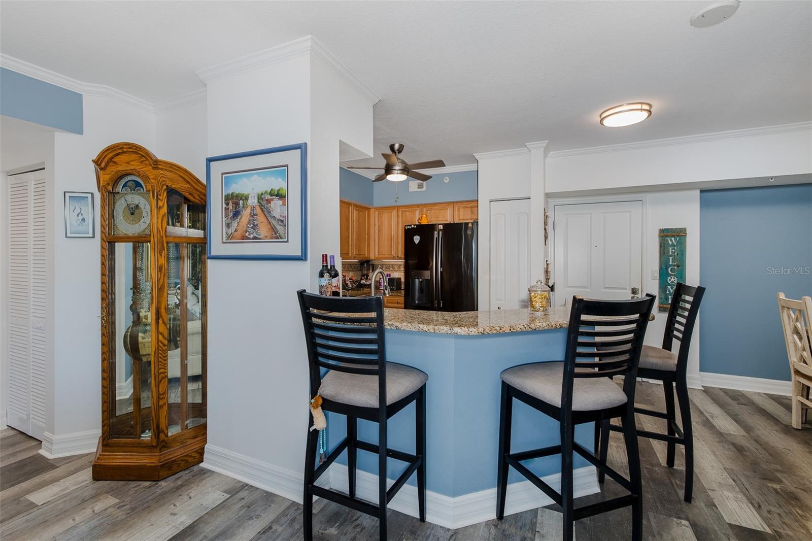 Counter seating for casual meal and conversations