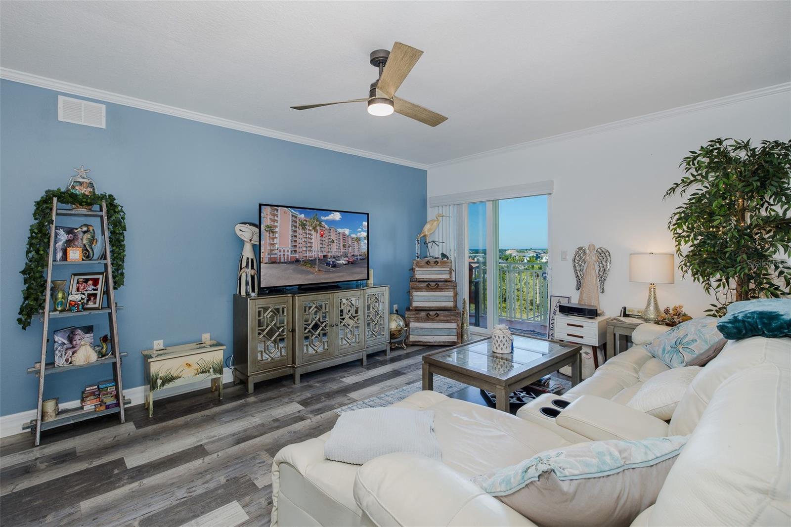 Comfortable Living room