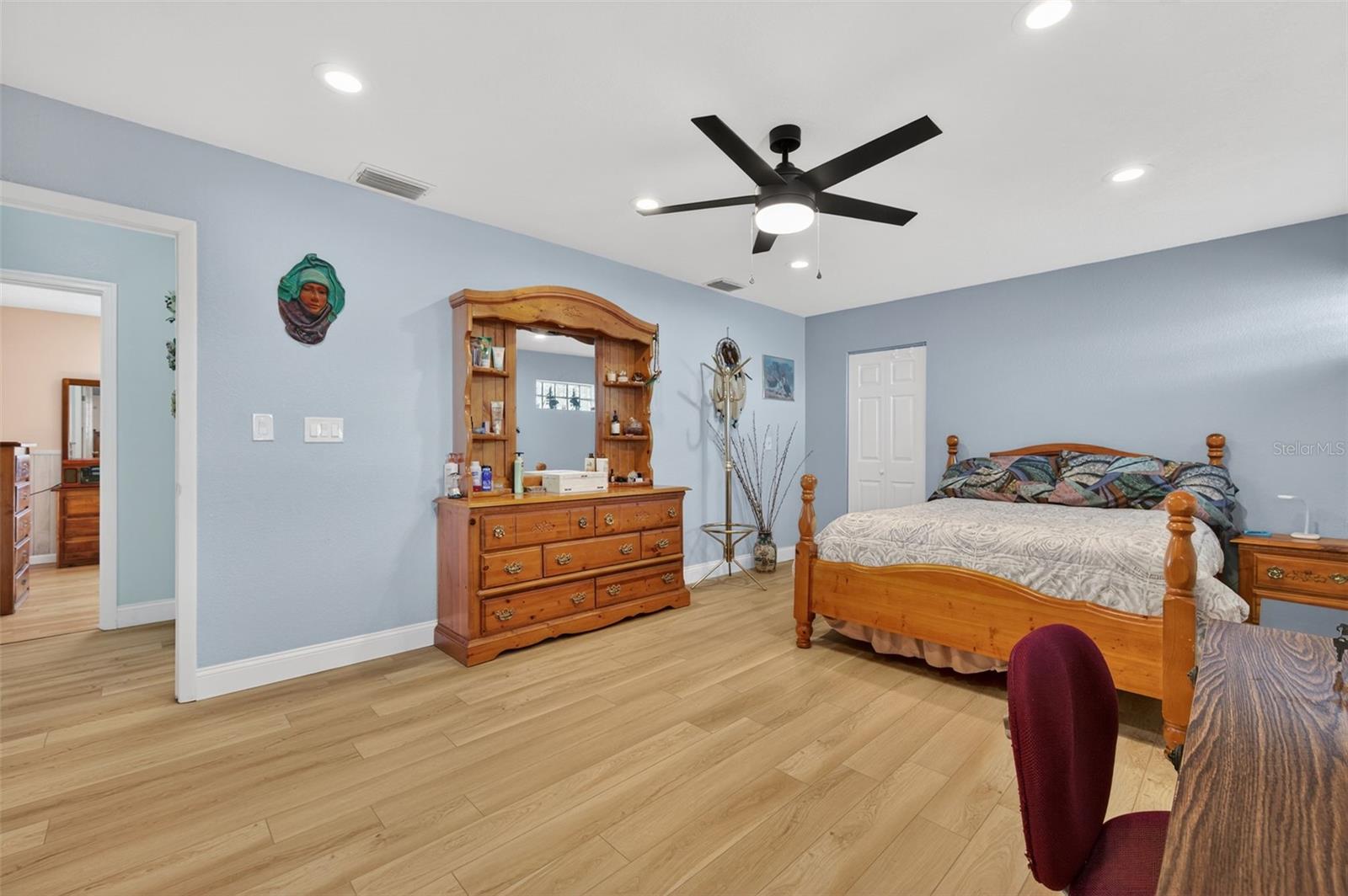 Another photo of the primary bedroom