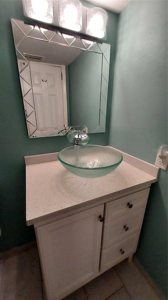 Guest half bath