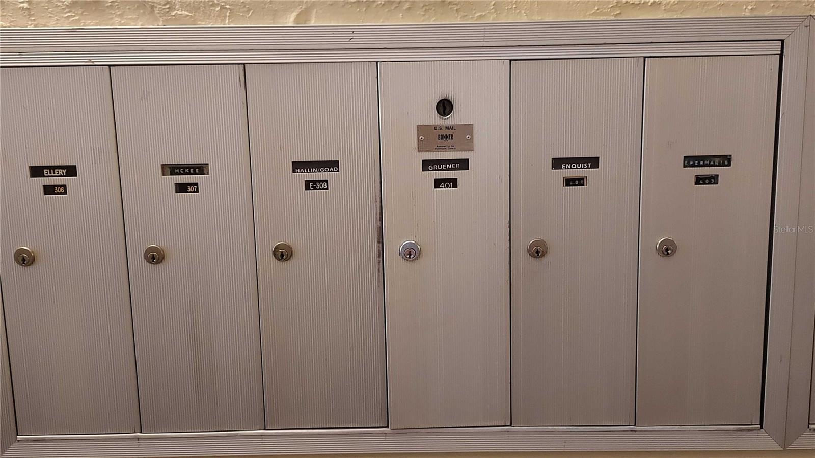 Community mailboxes located in the lower level lobby