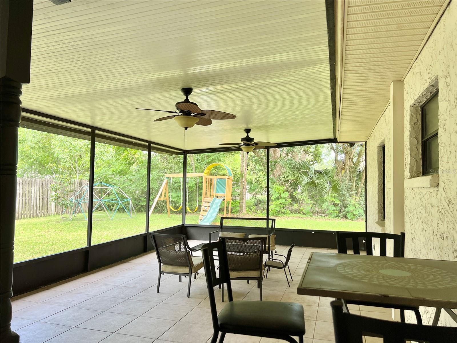 Screened Patio - Spacious