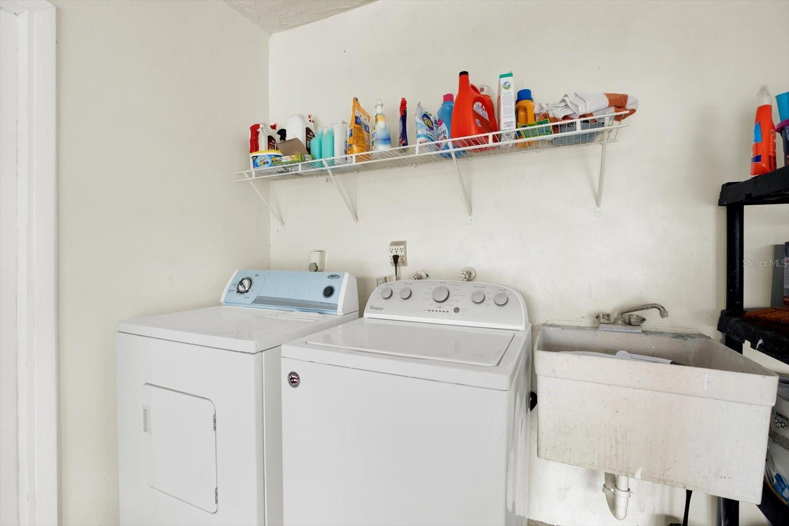 Washer and Dryer convey