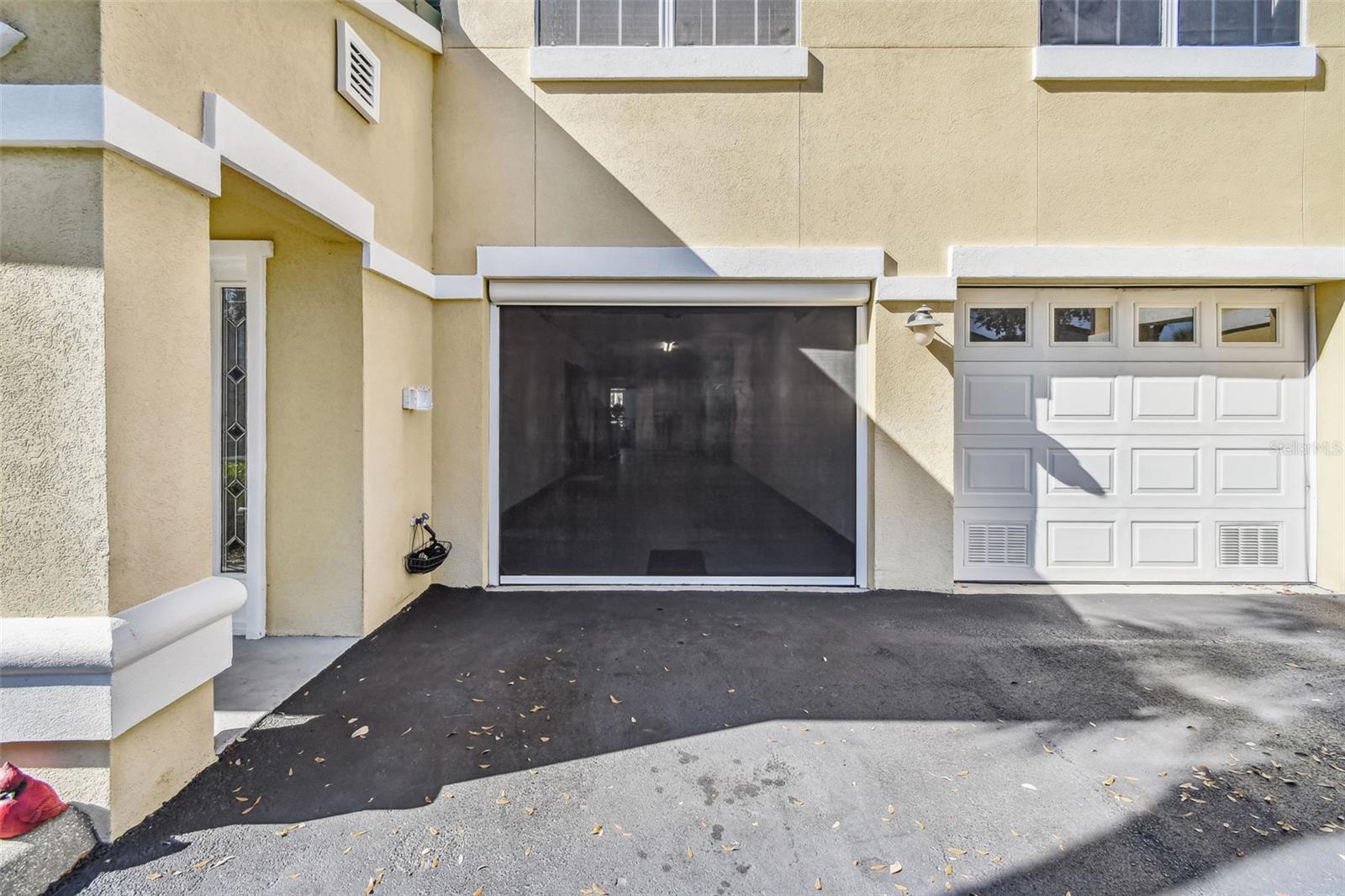 Garage Rolldown Screen