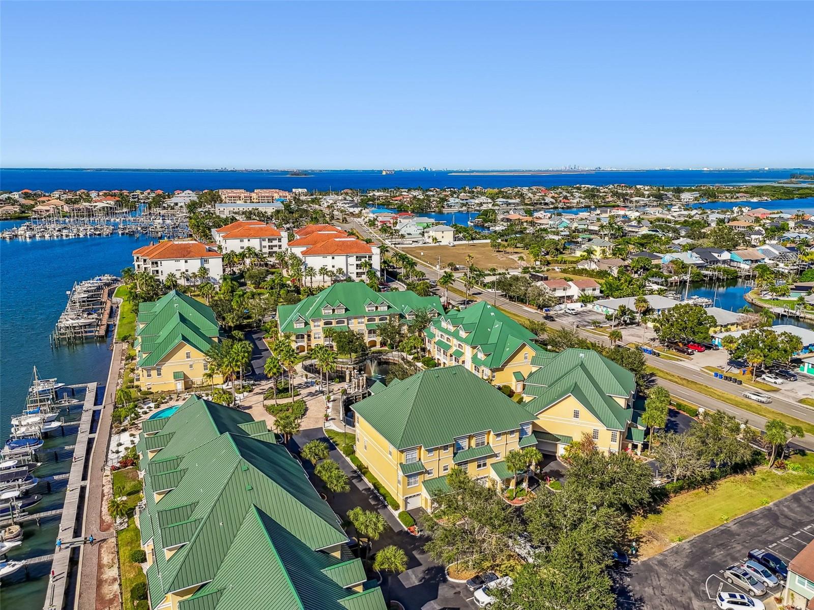 Beautiful Canal Location