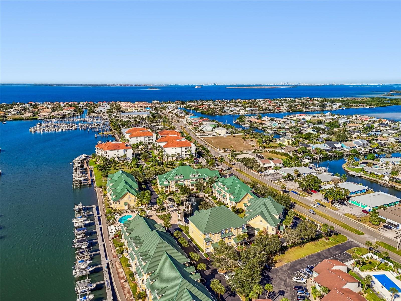 Beautiful Canal Location