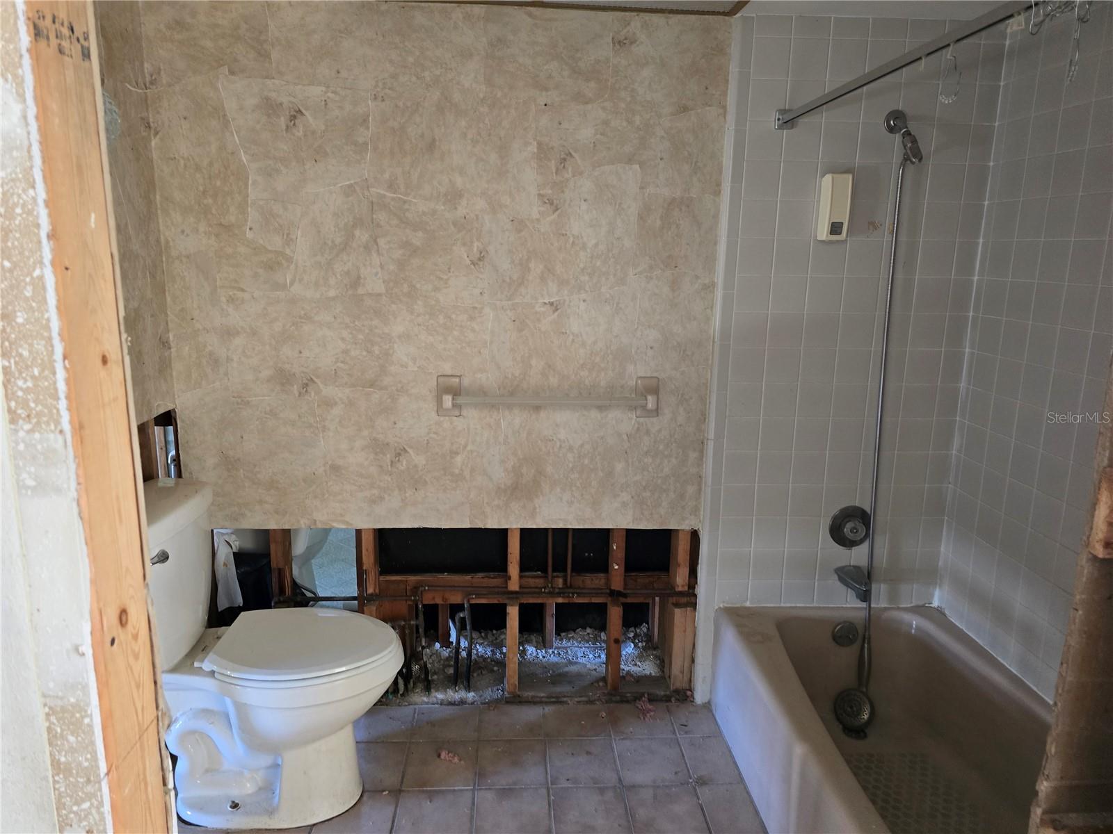 Main bathroom
