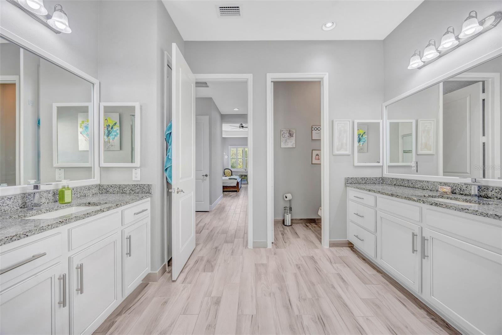 Primary En-Suite Bath