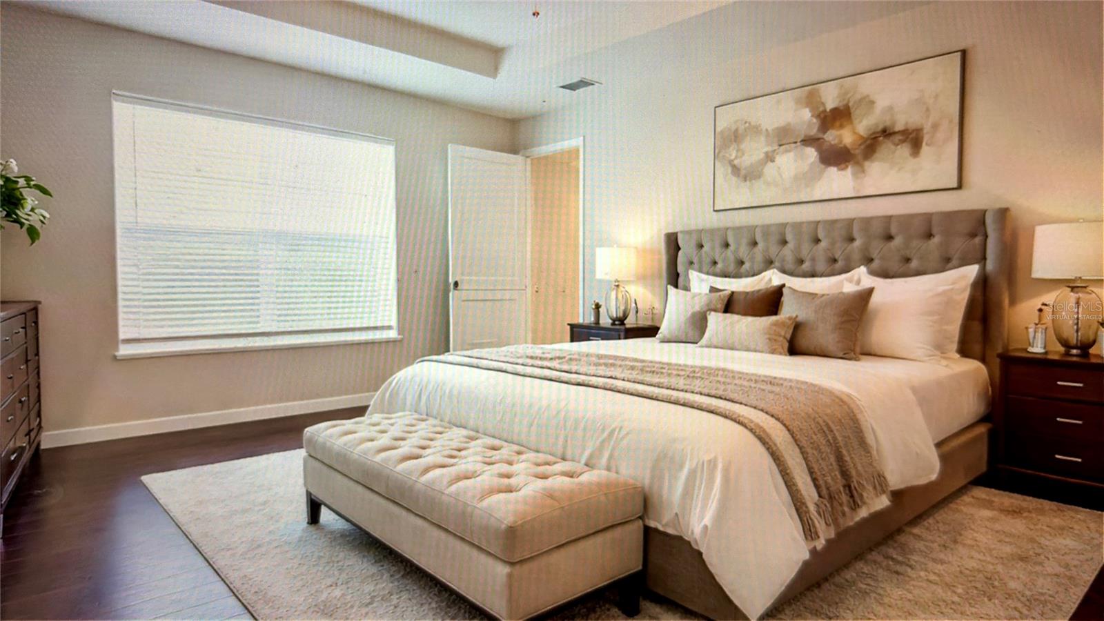 MASTER BEDROOMVIRTUALLY STAGED
