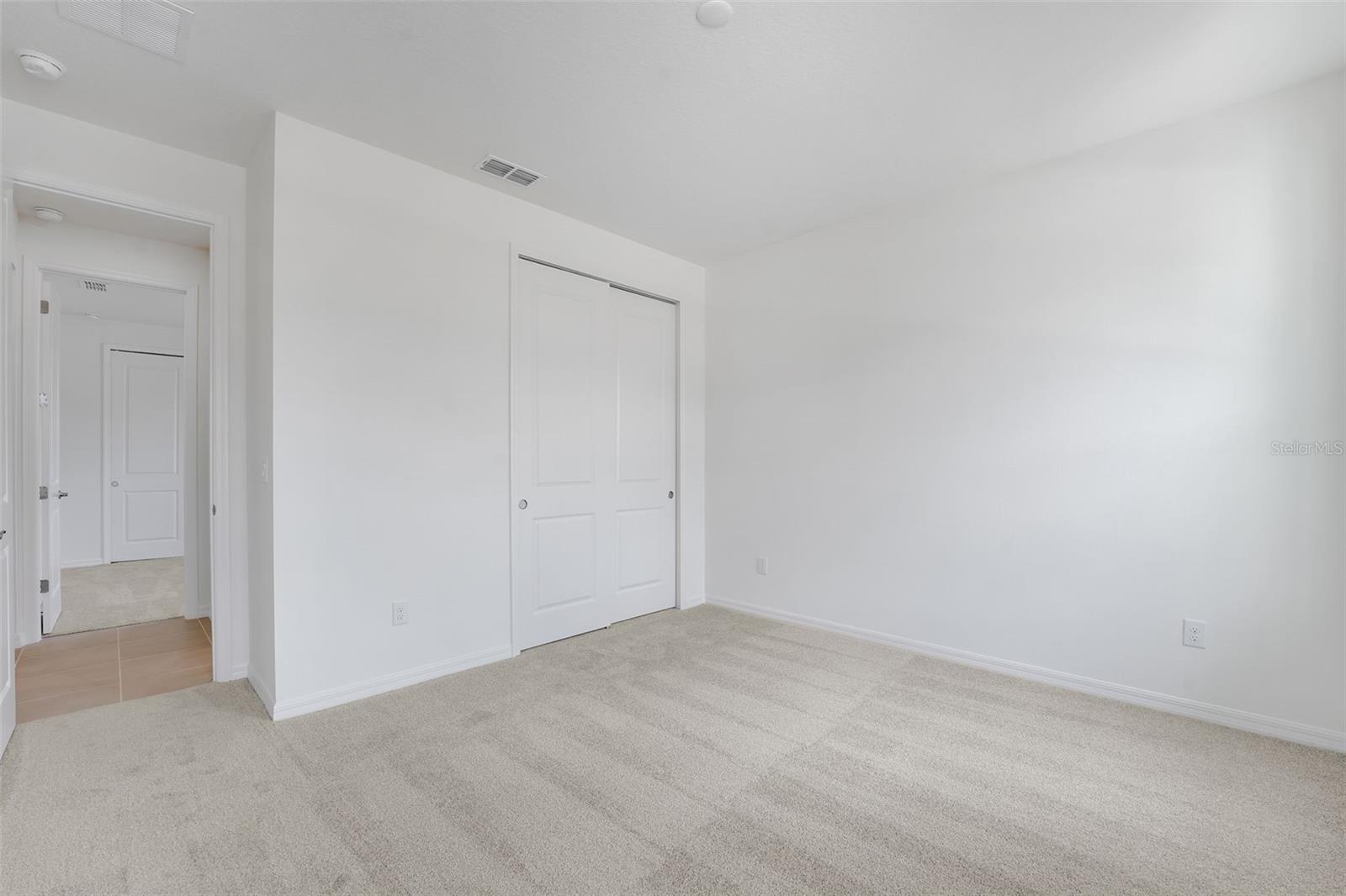 G5105593