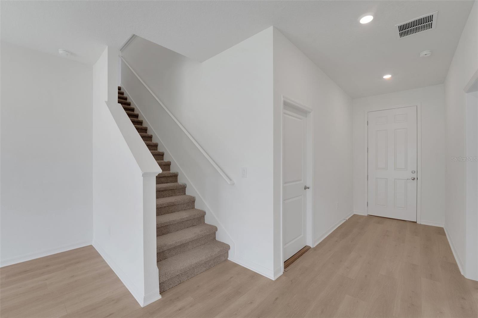 G5105594