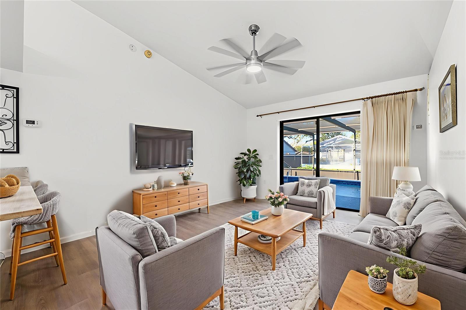 Family Room(Virtually Staged)