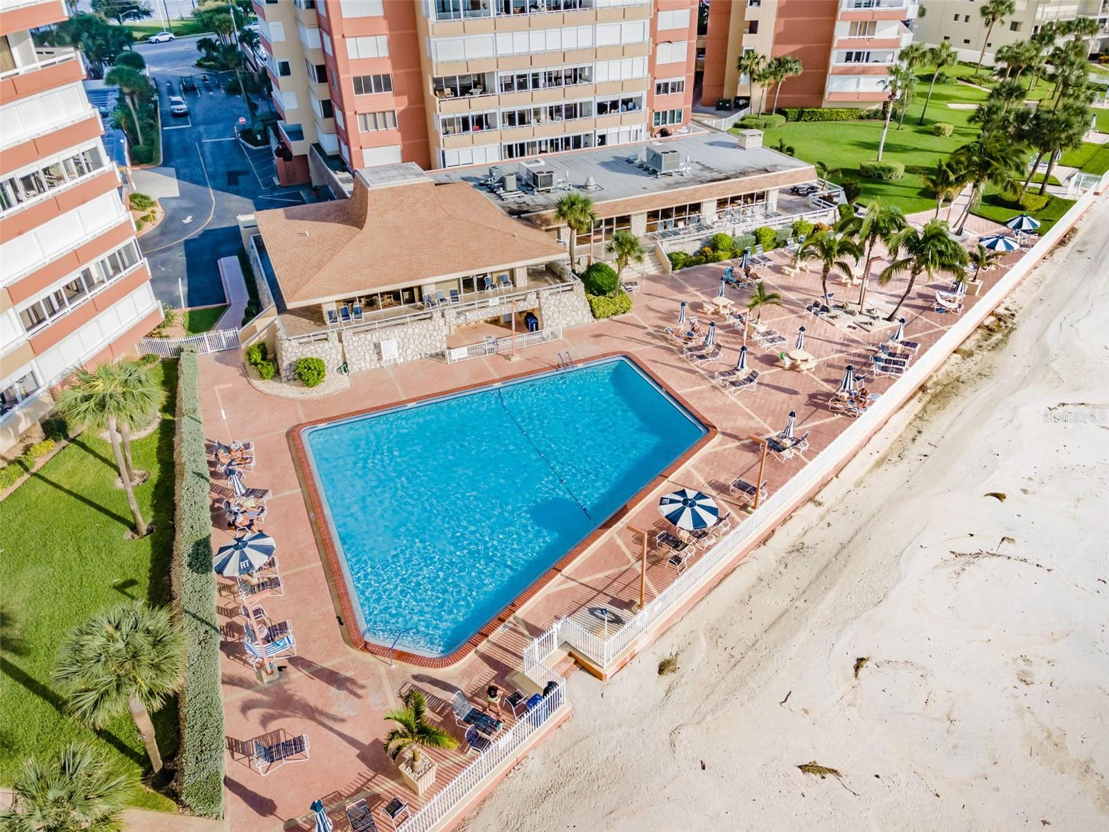 Gulfside pool and patio area
