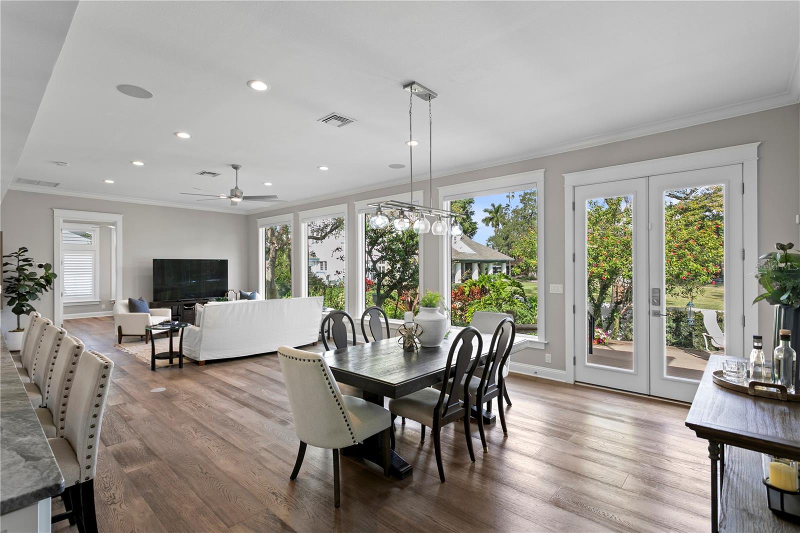 26 feet of open entertaining space, surround sound, LED lighting and Hunter Douglas auto blinds