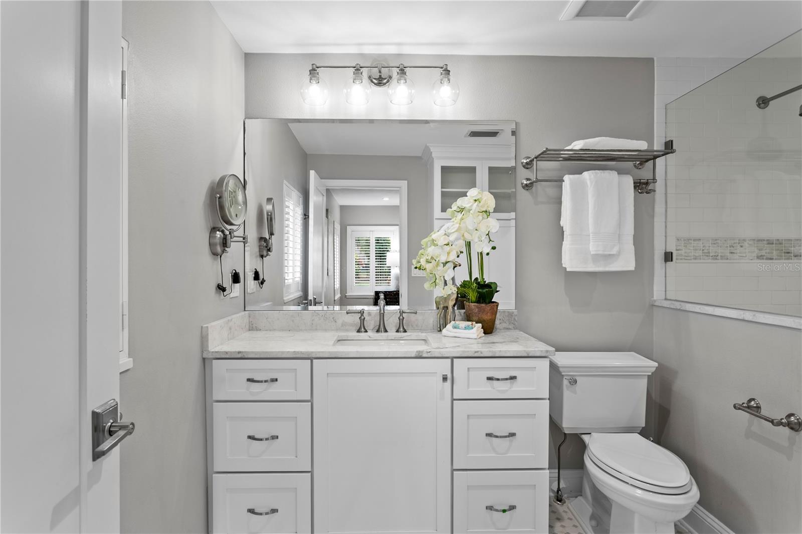 Primary En Suite spa bath