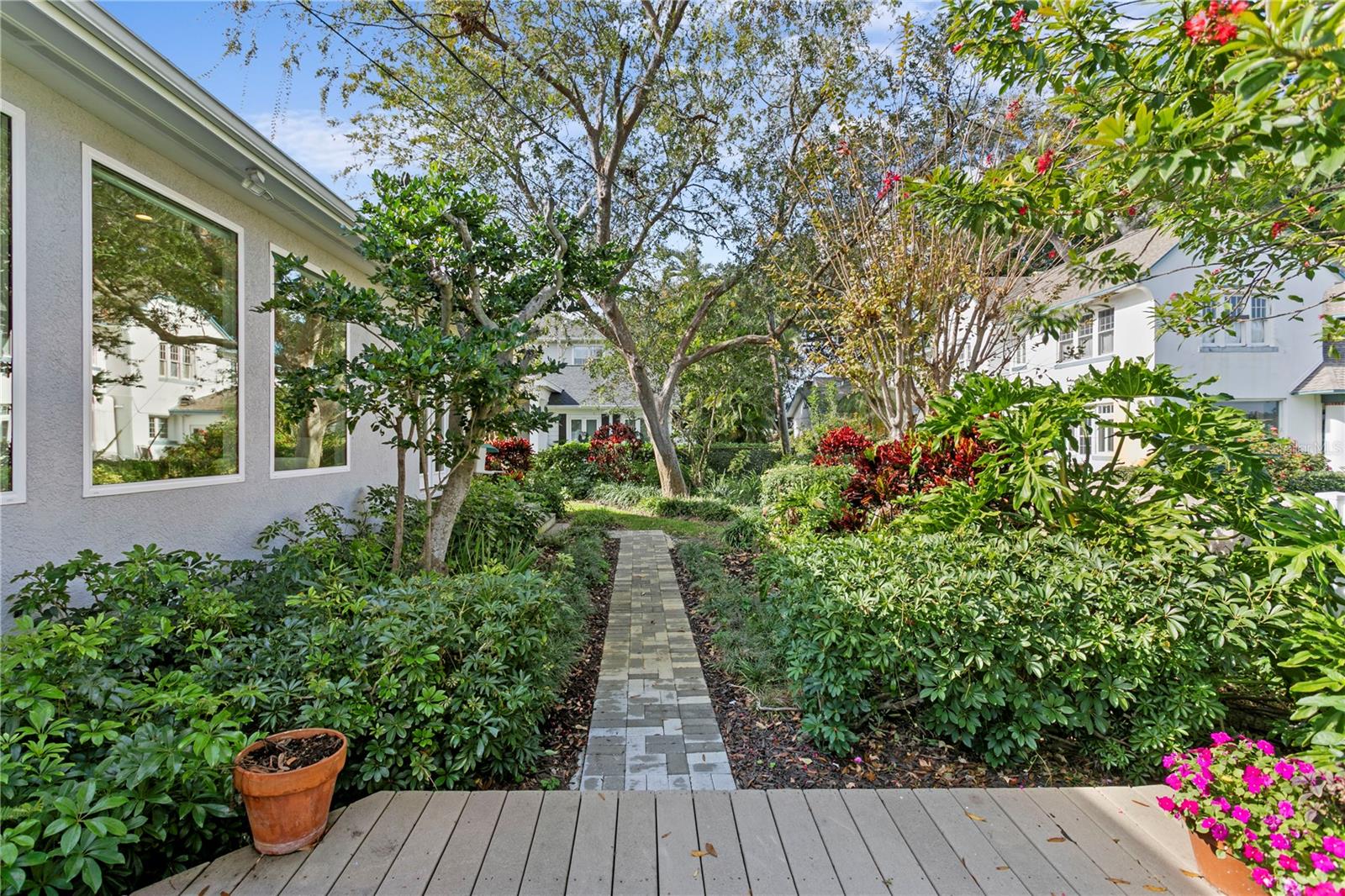A gardener's delight off great room deck