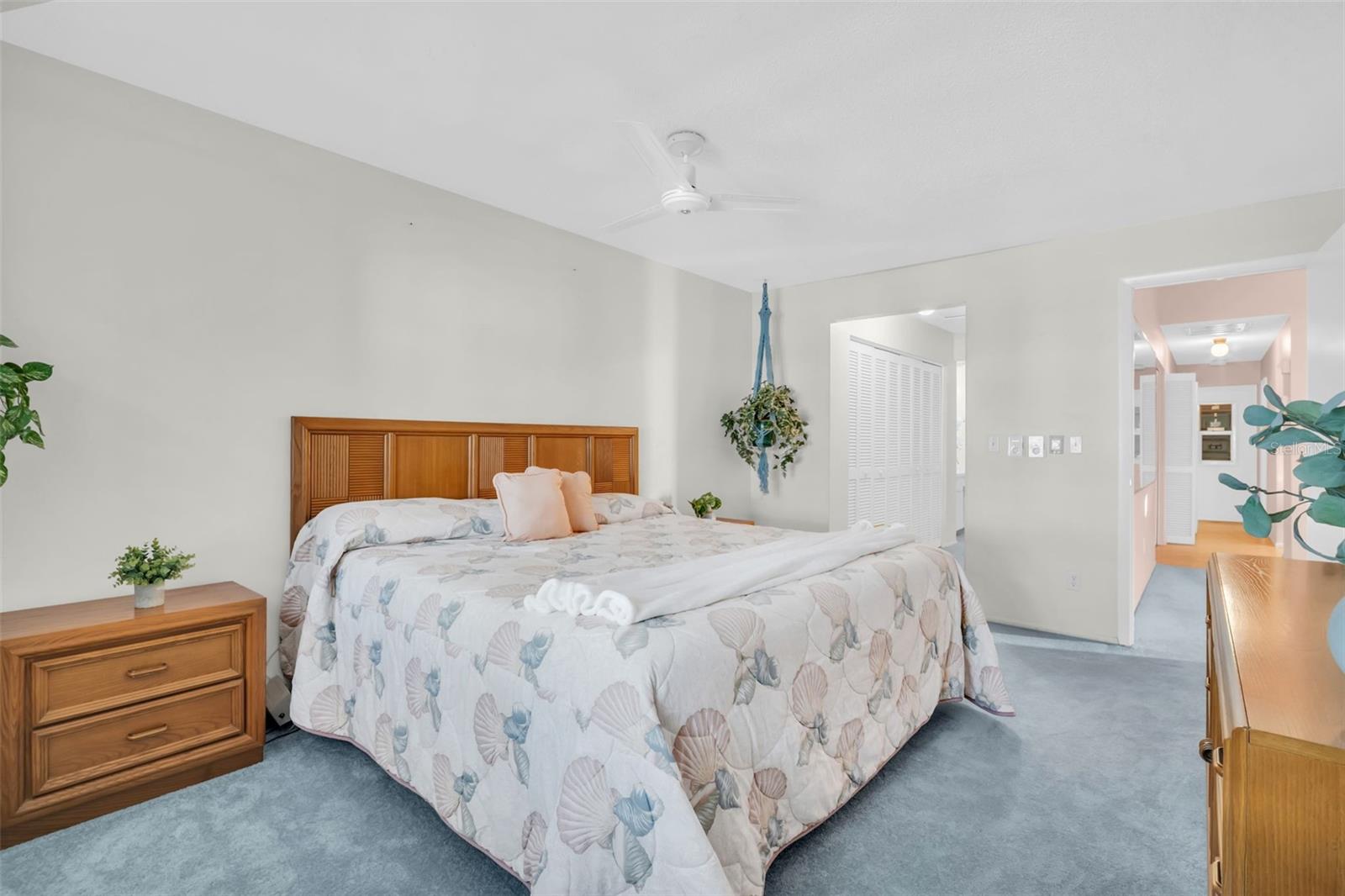 Big enough for a king~