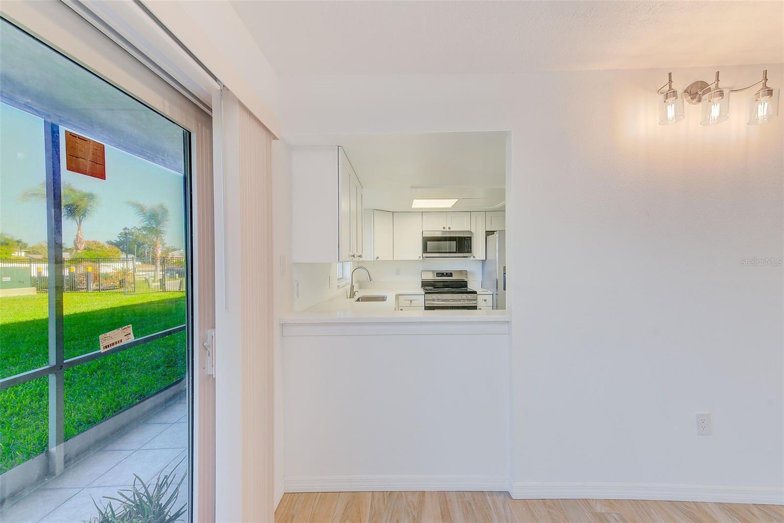 Pass thru to the kitchen