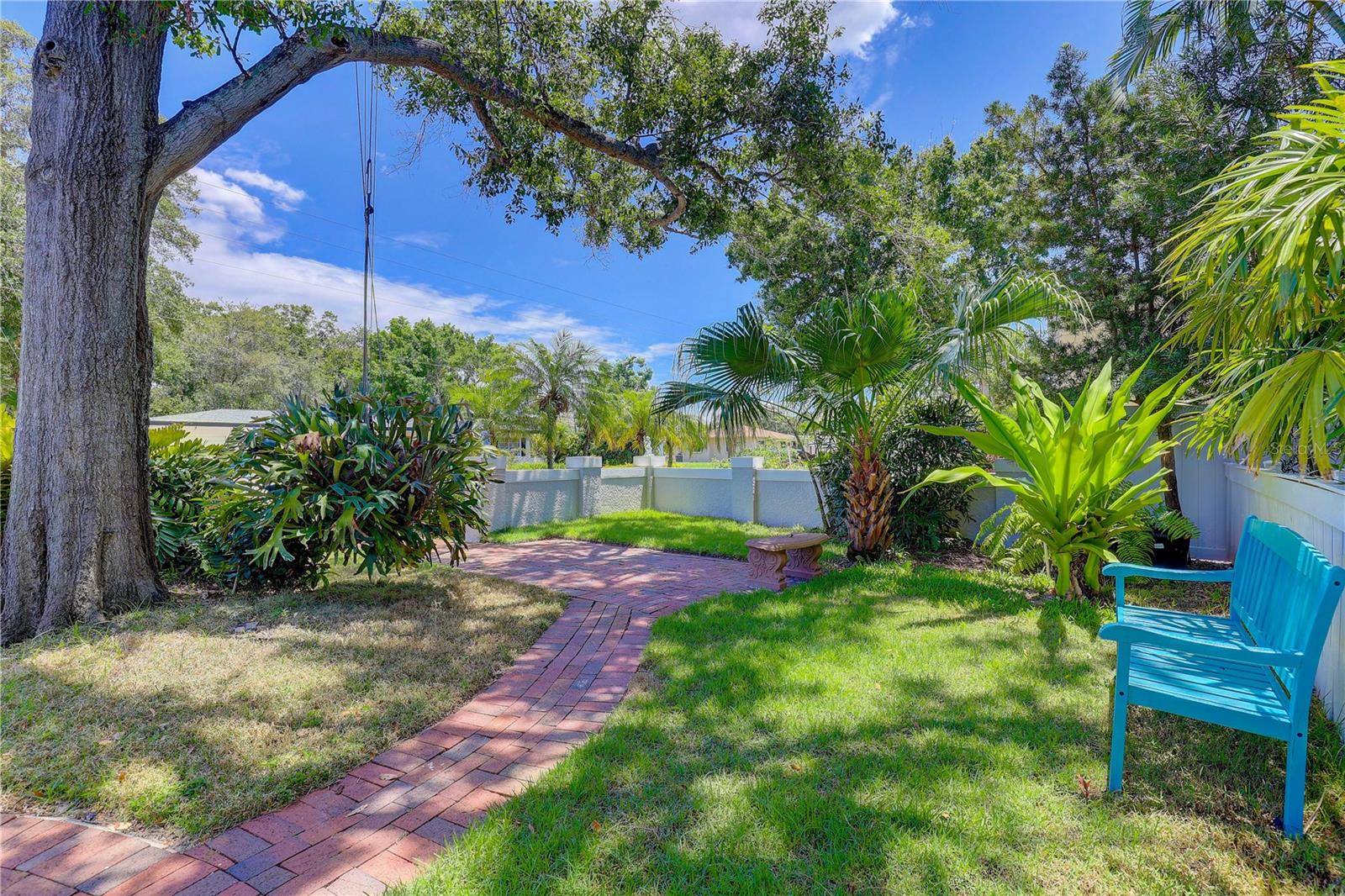 Front yard sitting area