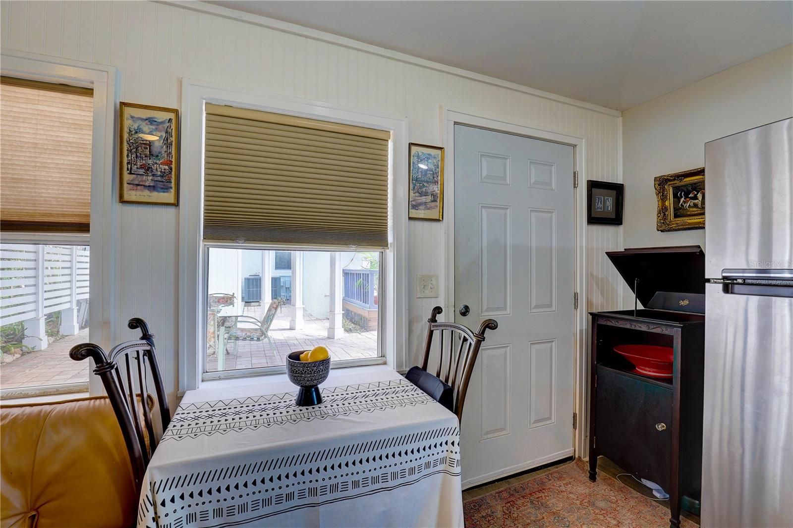 Guest quarters - door to covered patio, Blackout shades