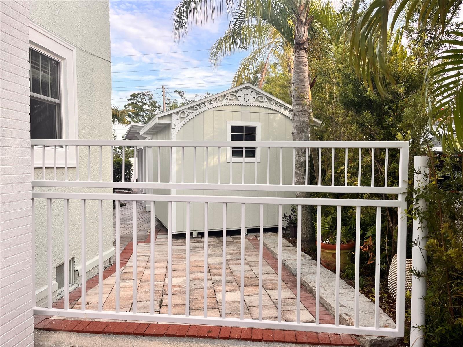 10x10 Office with AC.