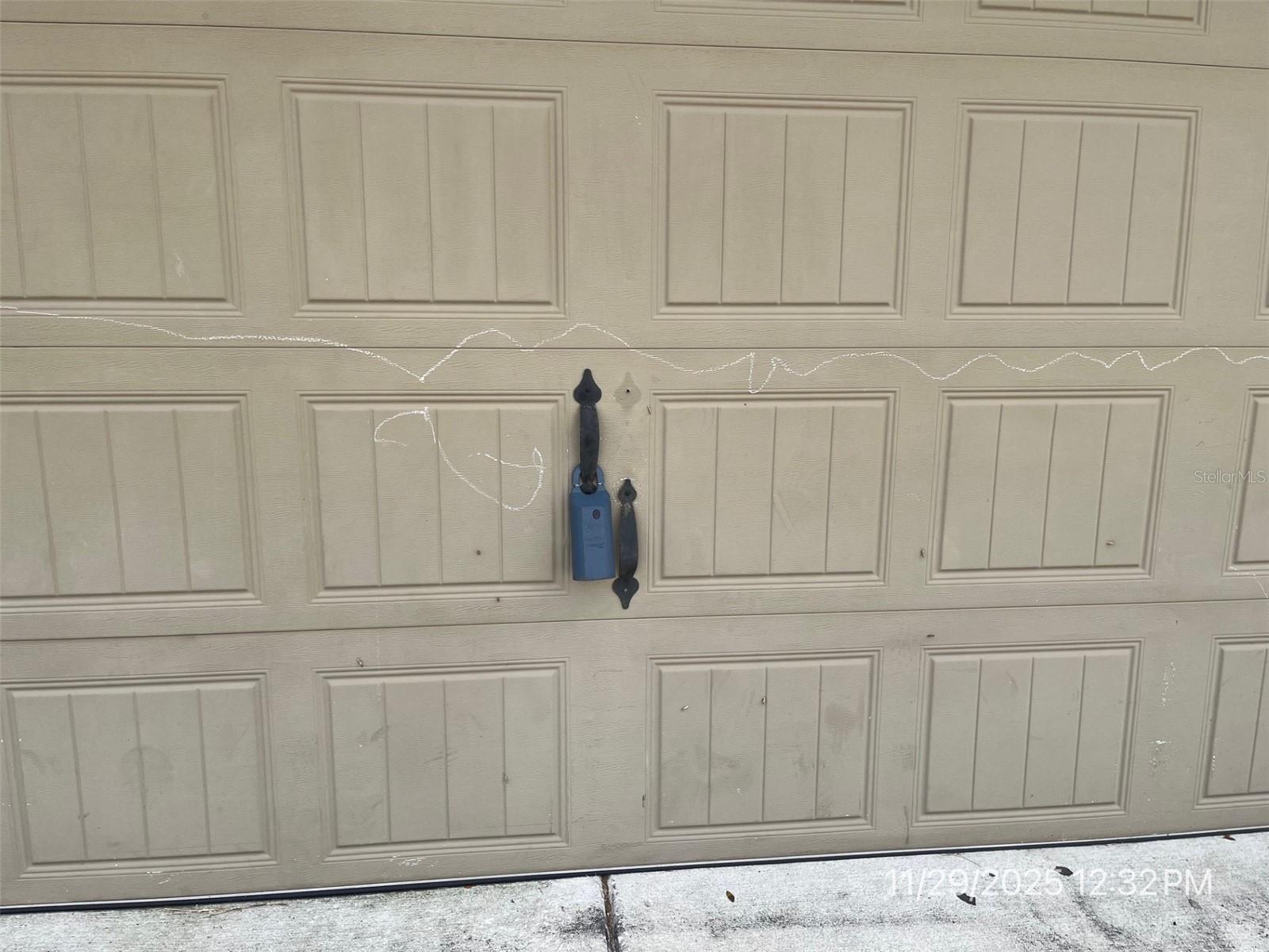 Lockbox on garage door