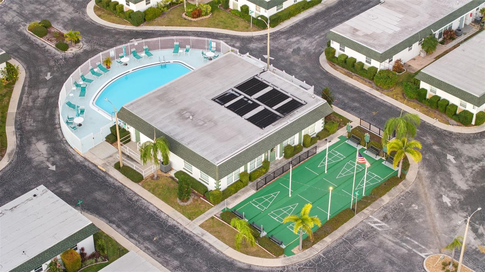 Walking Distance to Clubhouse