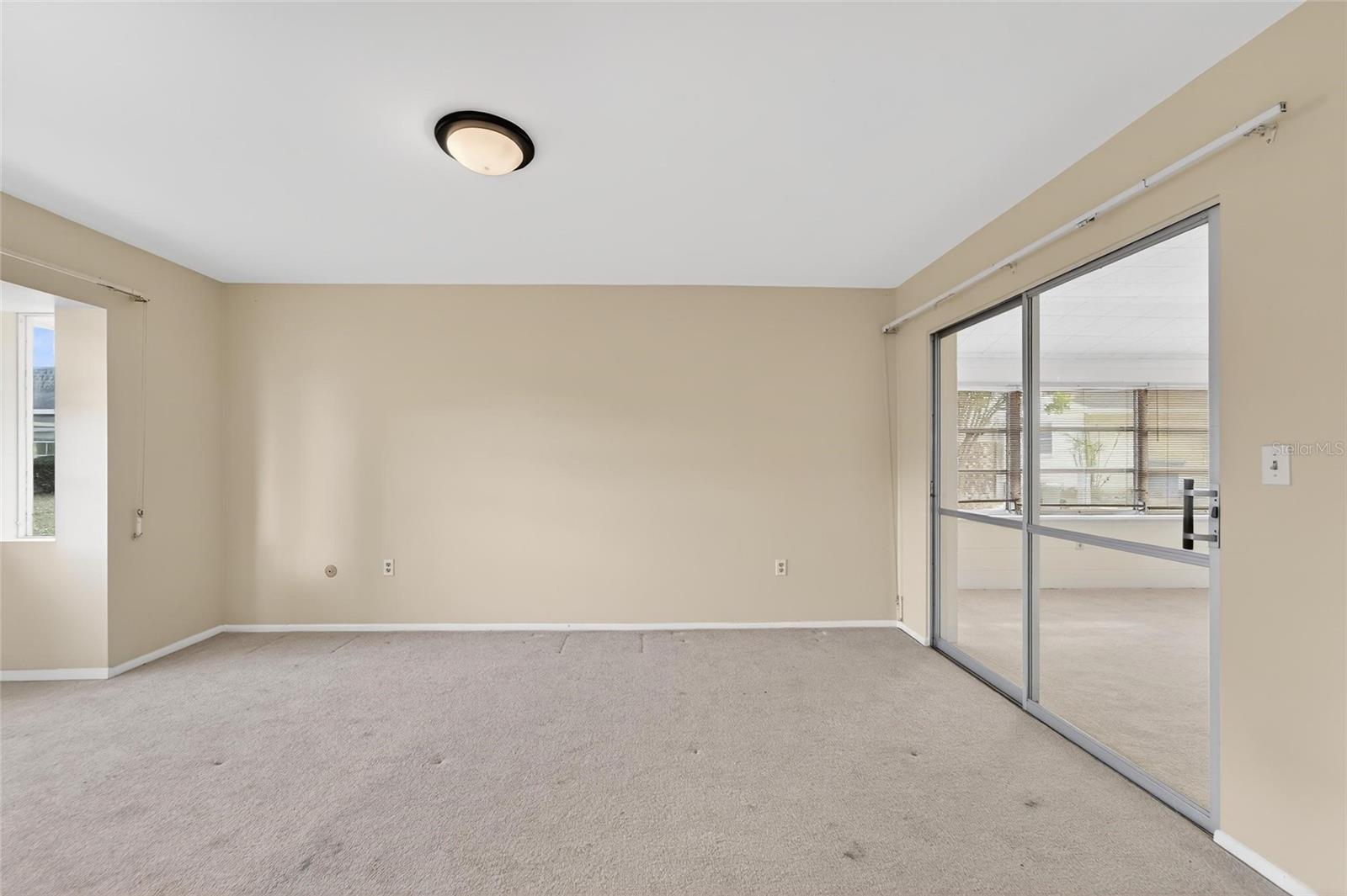 Private Entry to the Dining Room/Sunroom