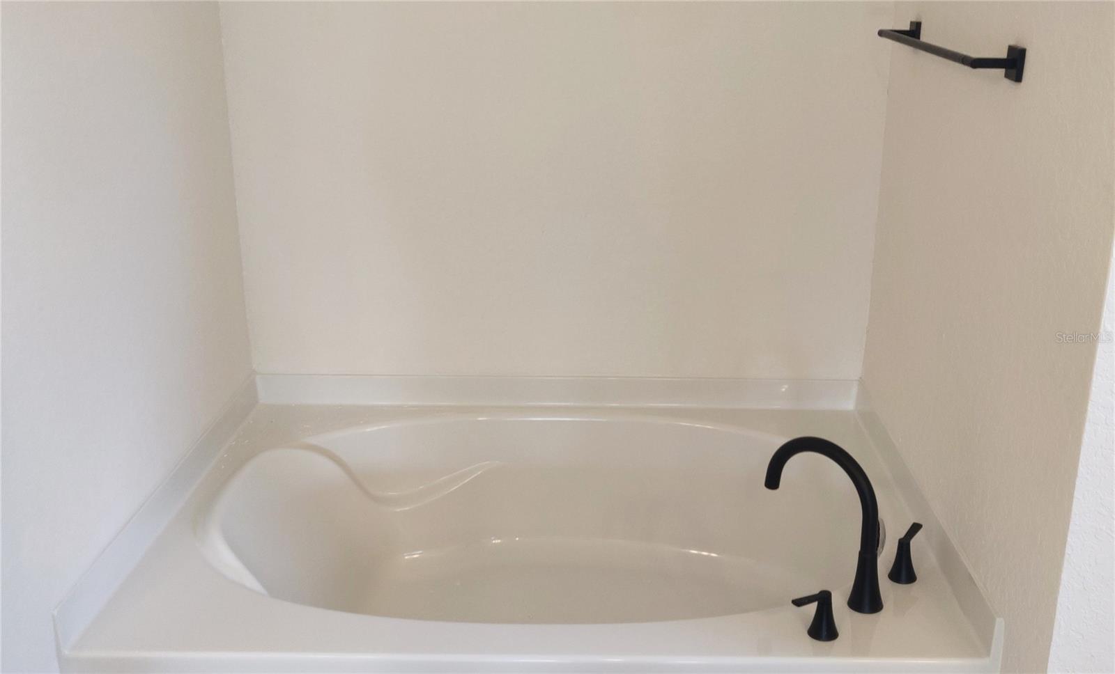Primary Garden Tub