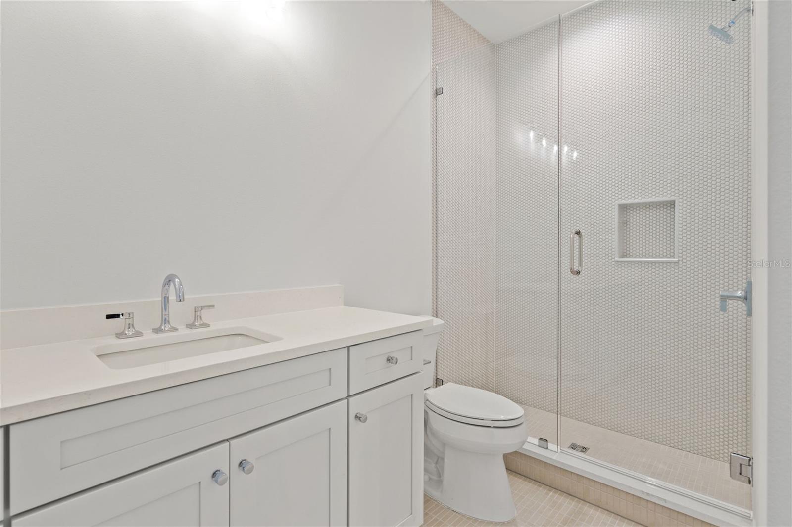 shared hall bath, 3rd floor