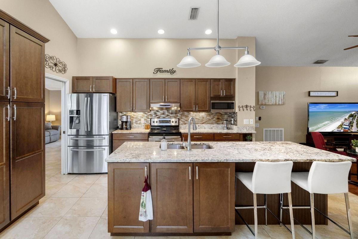 Custom Wood Cabinets