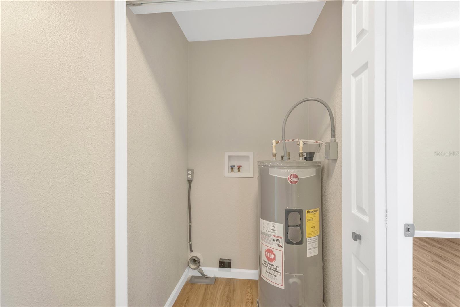 washer & dryer hook-up