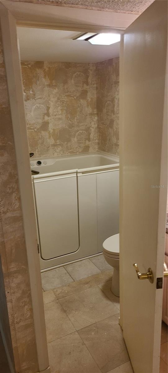 Primary Walk in Shower Tub