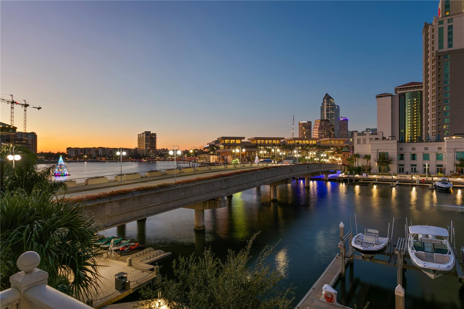 Positioned on the second floor, it offers both panoramic vistas and a front-row perspective of the lively activity just beyond your windows.