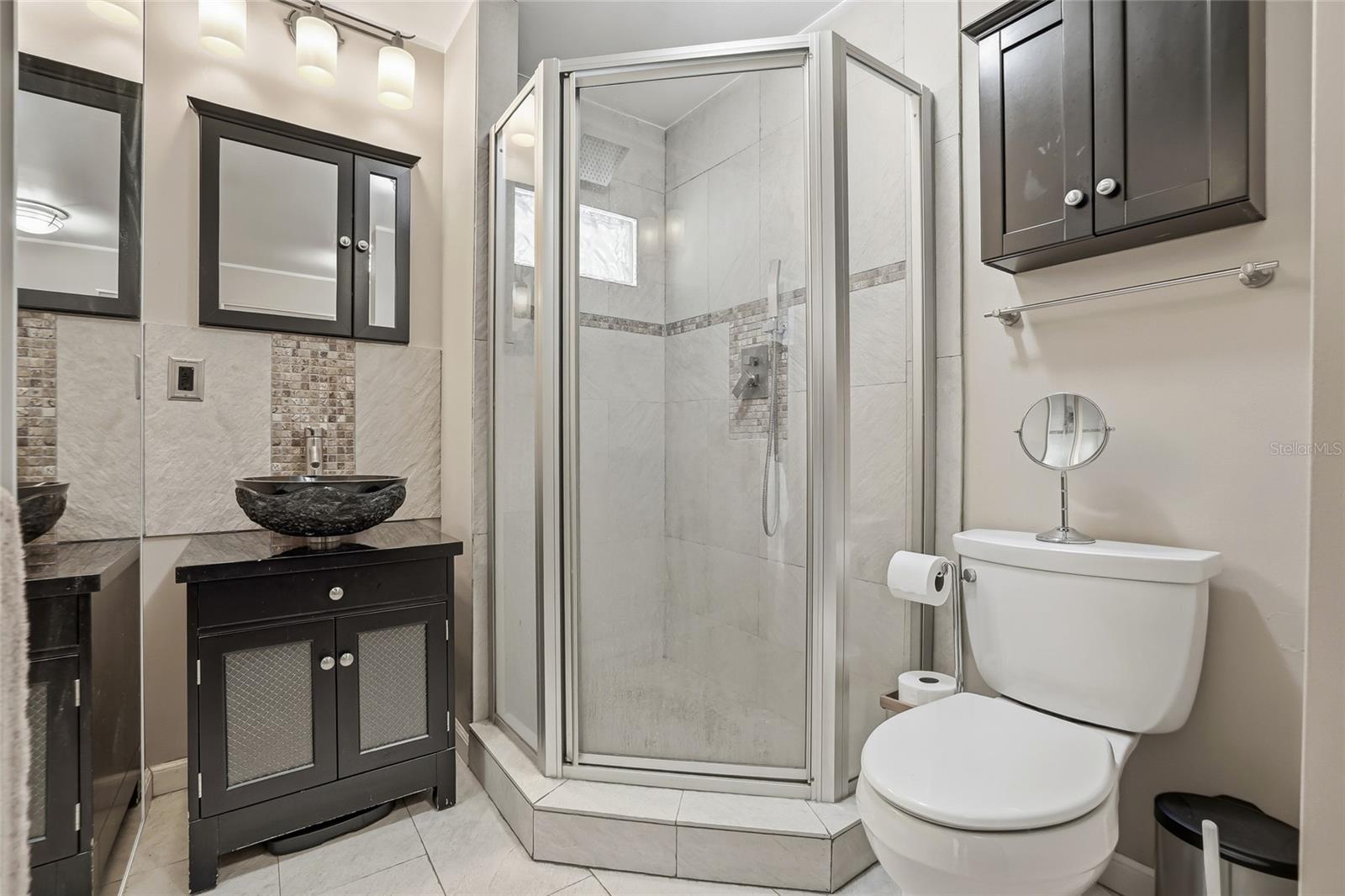 Master En Suite Bathroom