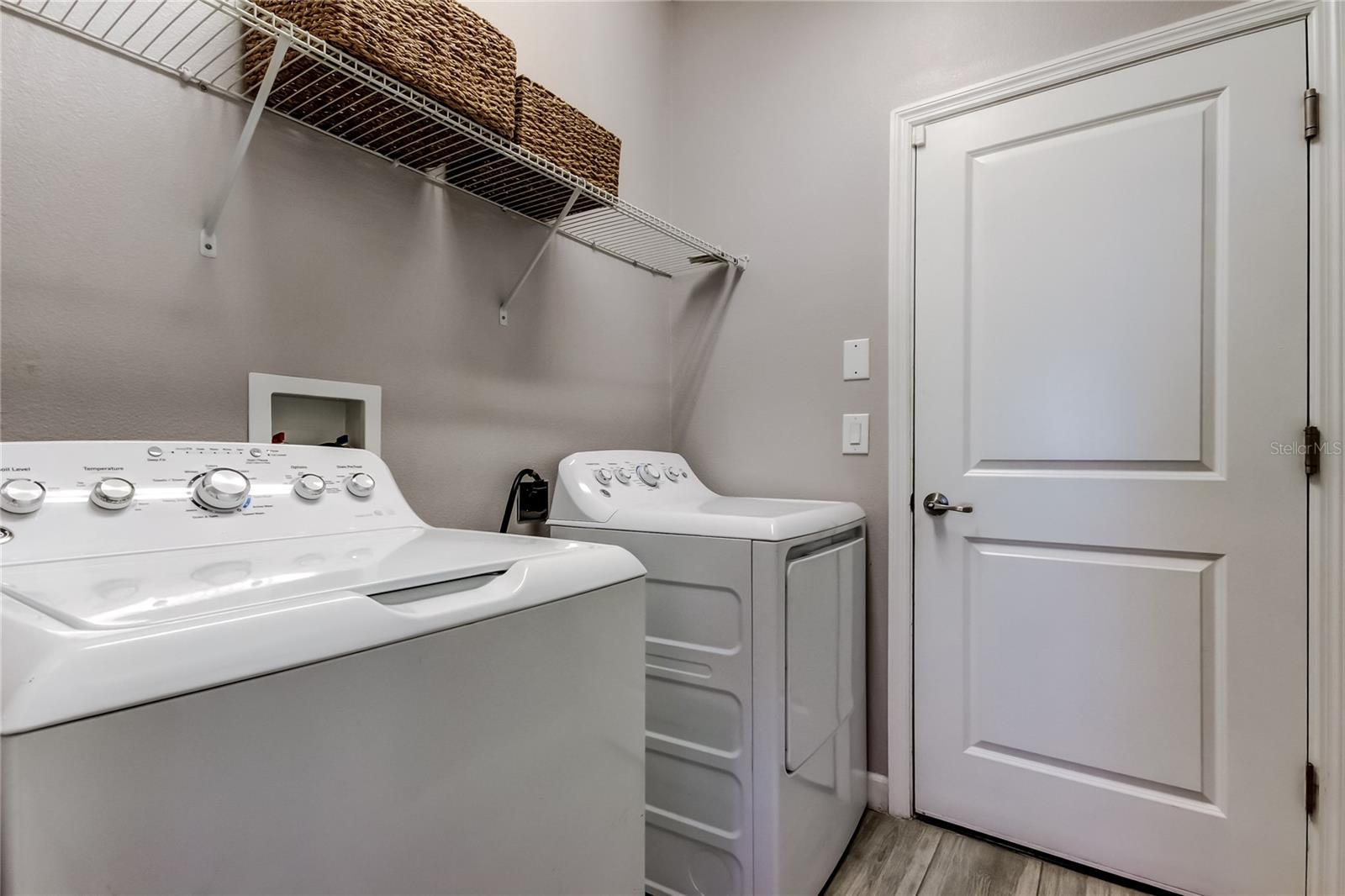 laundry room off of garage