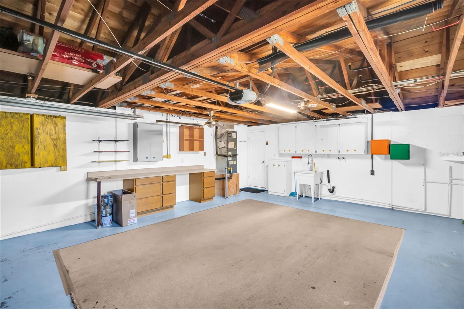Spacious Garage