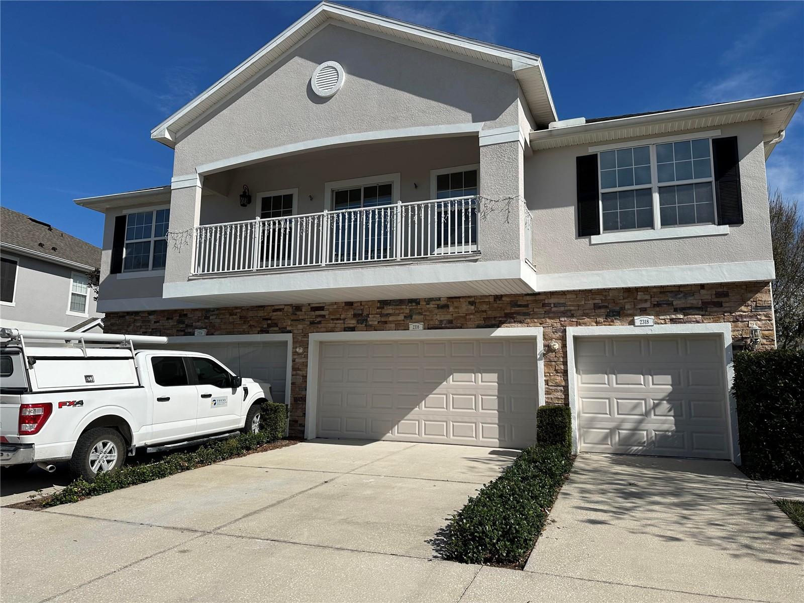Beautiful front view of 2nd floor balcony