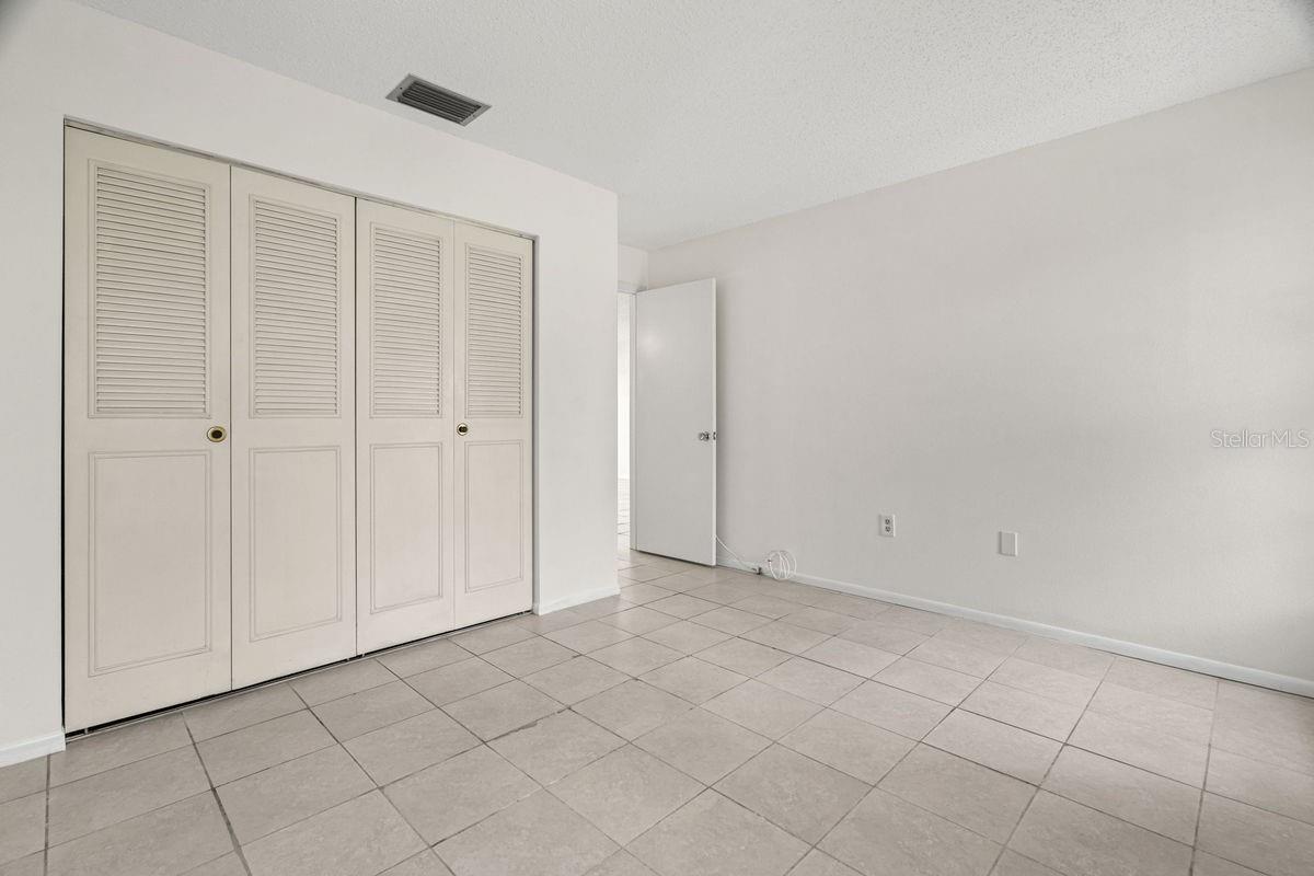 Master Entry - Closet