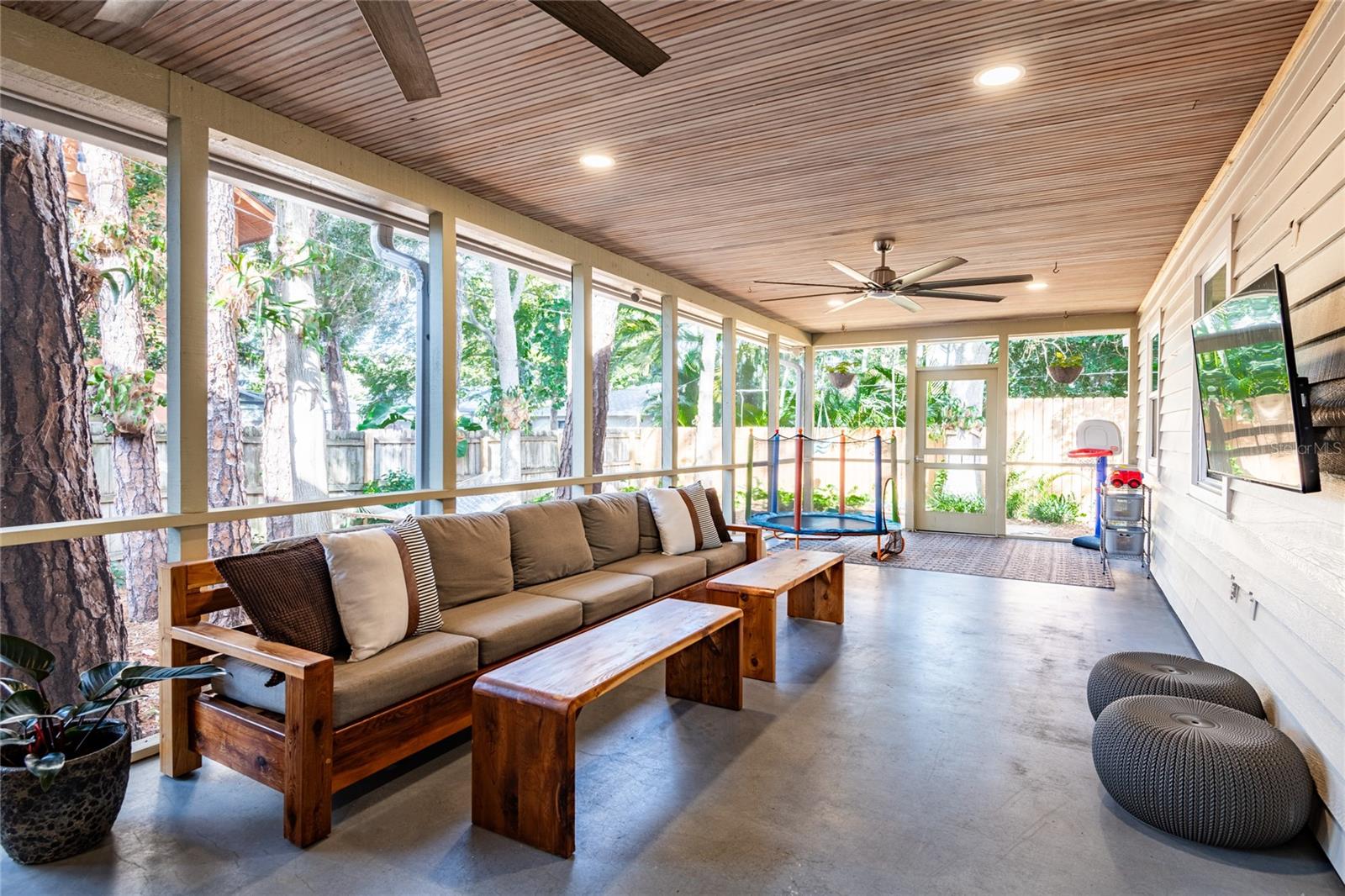 Screened-in porch