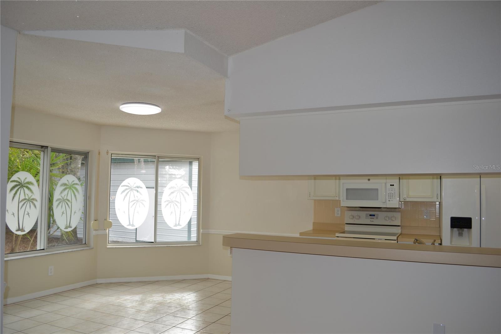 Kitchen breakfast nook