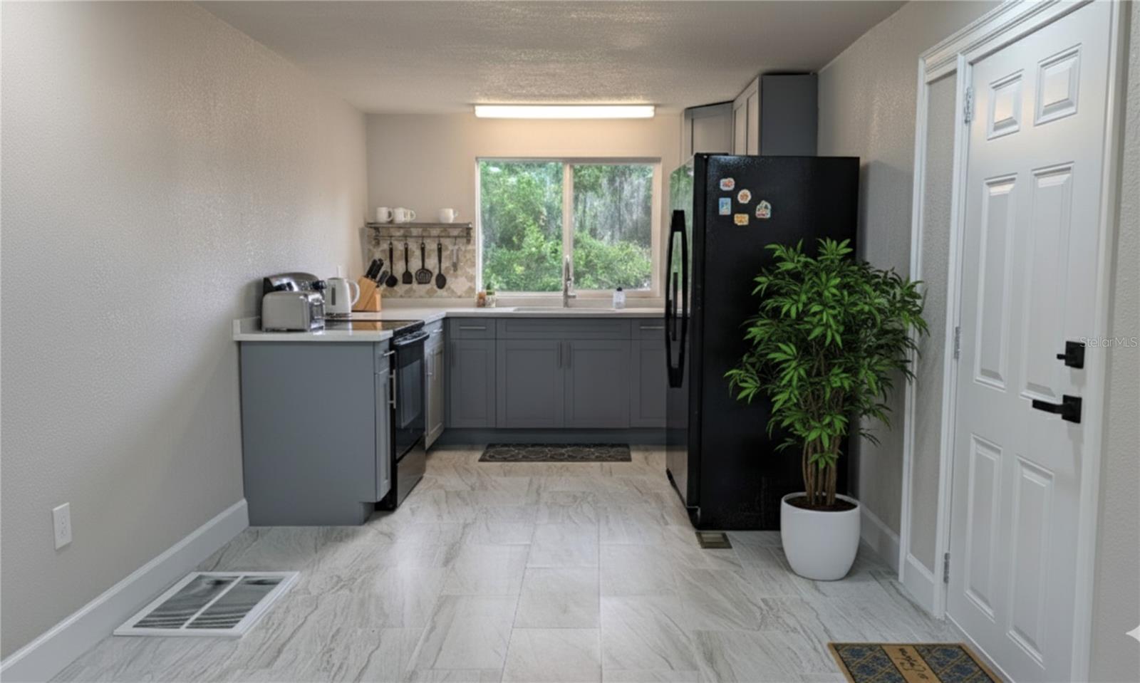 virtual stage - kitchen area