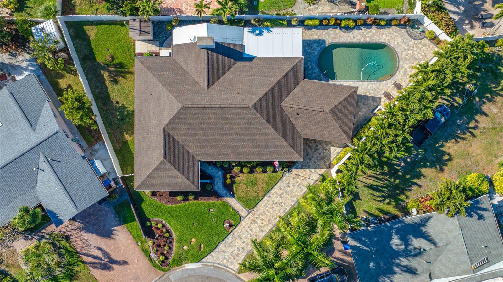 NEW ROOF - OCTOBER 2025