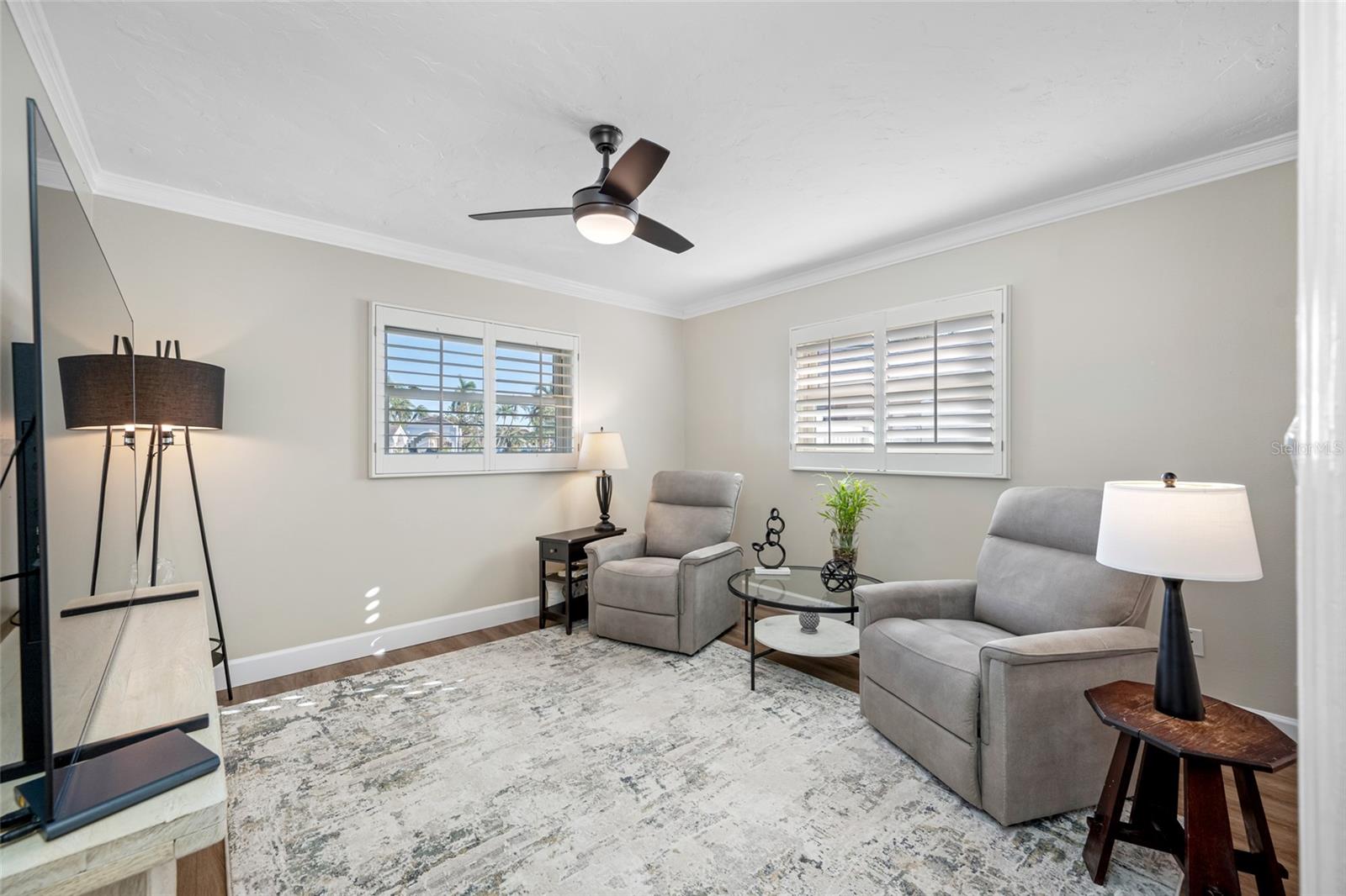 Bedroom #3 - Currently being used as a sitting room-Approx 11.5' x 15'