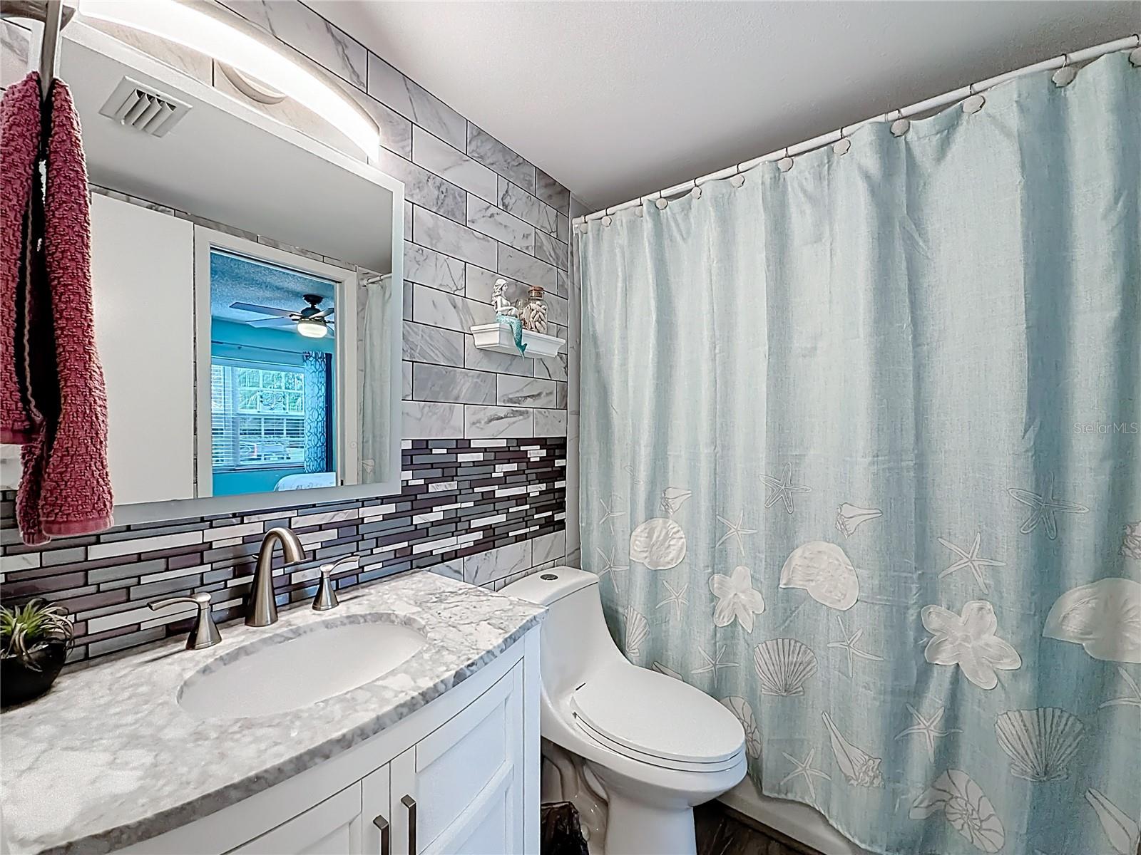 502 Bough Ave - hall bath, off entry hall